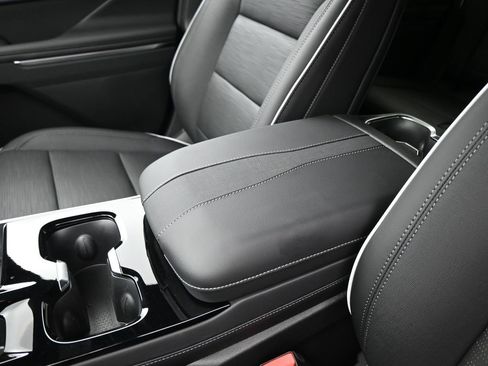 New 2026 Buick Enclave Sport Touring w/ Power Package image 15