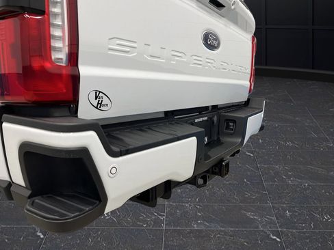 Used 2024 Ford F250 Lariat w/ Lariat Ultimate Package image 41