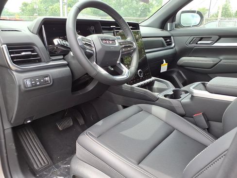 New 2026 GMC Terrain Elevation w/ Elevation Premium Package AWD/4WD image 12