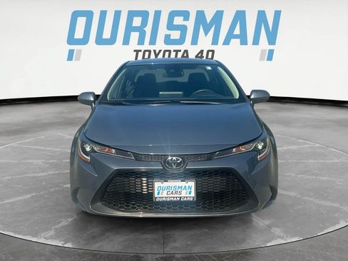 Used 2022 Toyota Corolla LE FWD image 2