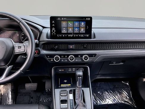 Certified 2025 Honda CR-V Sport-L image 9