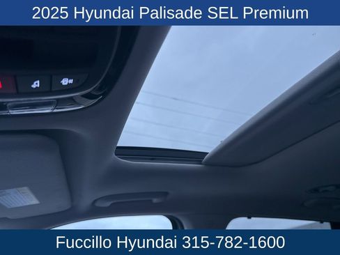 Used 2025 Hyundai Palisade SEL AWD/4WD image 24