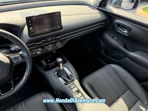 Certified 2025 Honda HR-V EX-L image 15