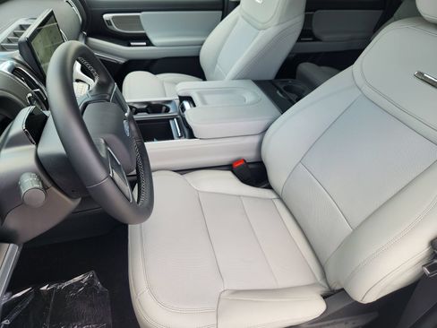 New 2026 Ford Expedition Max Platinum AWD/4WD image 12