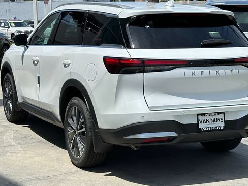 New 2027 INFINITI QX60 Luxe w/ Cargo Package FWD image 5