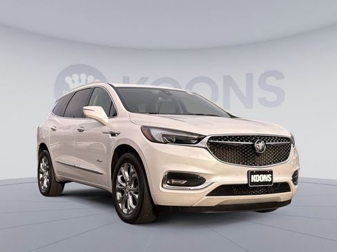 Used 2020 Buick Enclave Avenir w/ Avenir Technology Package image 10