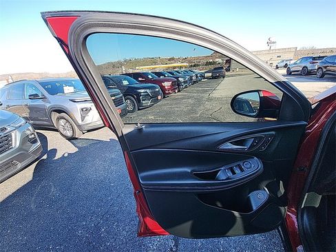 Used 2021 Buick Encore GX Essence w/ Advanced Technology Package image 12