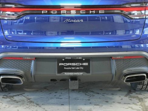 New 2026 Porsche Macan AWD/4WD image 38