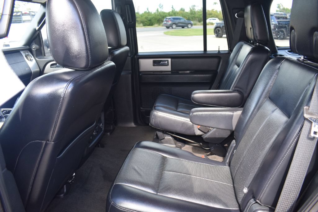 Used 2017 Ford Expedition Limited RWD image 10