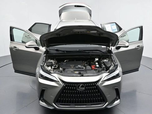 Used 2022 Lexus NX 250 FWD w/ Towing Package (2000 Lbs) image 44