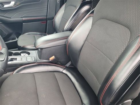 Used 2024 Ford Escape ST-Line image 13