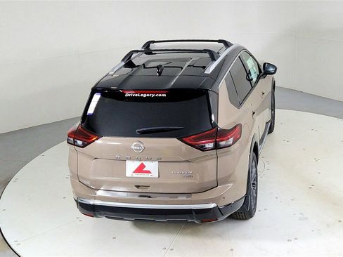 New 2025 Nissan Rogue Platinum w/ Platinum Premium Package image 46