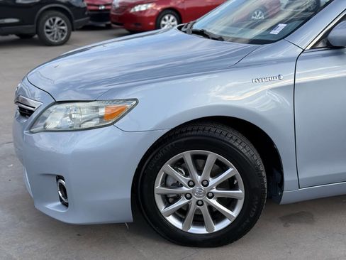 Used 2011 Toyota Camry Hybrid image 8