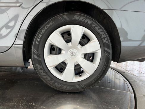 Used 2009 Toyota Camry LE image 38