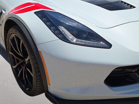 Used 2018 Chevrolet Corvette Grand Sport RWD image 9