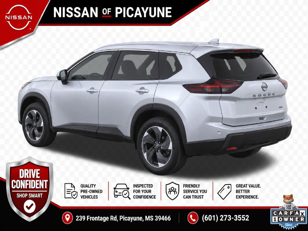 Used 2025 Nissan Rogue SV AWD/4WD image 3