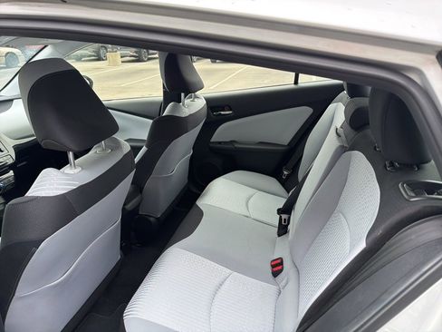 Used 2017 Toyota Prius Two w/ Prius Two Safety Plus Package image 15