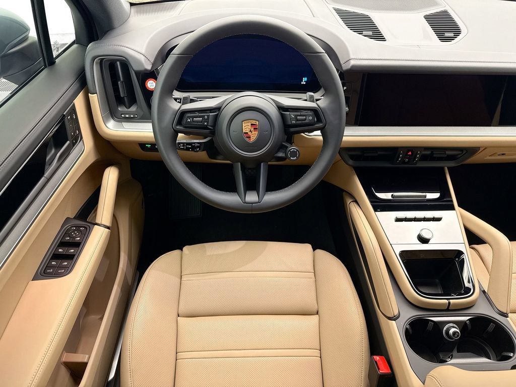 Used 2026 Porsche Cayenne AWD/4WD image 13