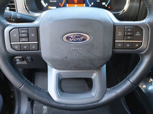 Used 2023 Ford F150 Lariat AWD/4WD image 11