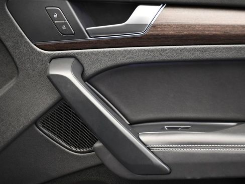 Certified 2023 Audi Q5 2.0T Premium Plus w/ Premium Plus Package image 46