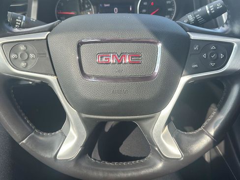 Used 2020 GMC Acadia SLE FWD image 12