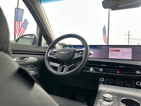 Used 2026 Genesis GV70 2.5T Select image 20