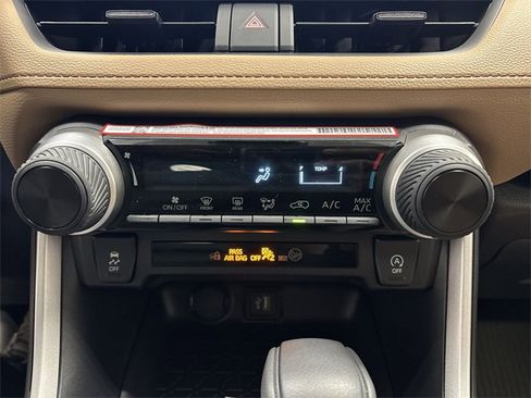 Used 2025 Toyota RAV4 LE image 19