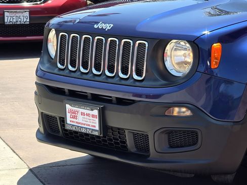 Used 2018 Jeep Renegade Sport w/ Power & Air Group image 9
