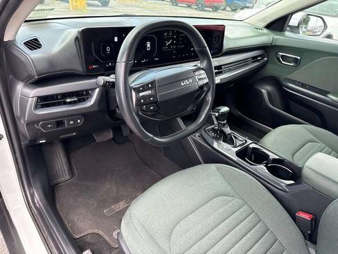 Certified 2025 Kia K4 EX FWD image 22