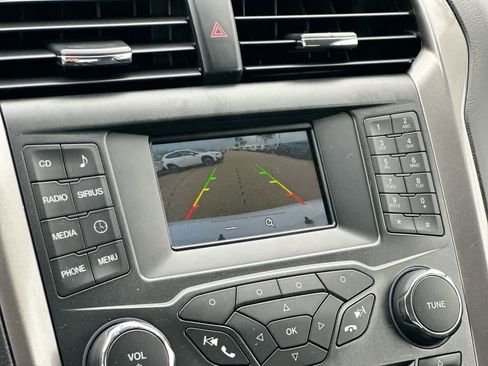 Used 2018 Ford Fusion SE image 31