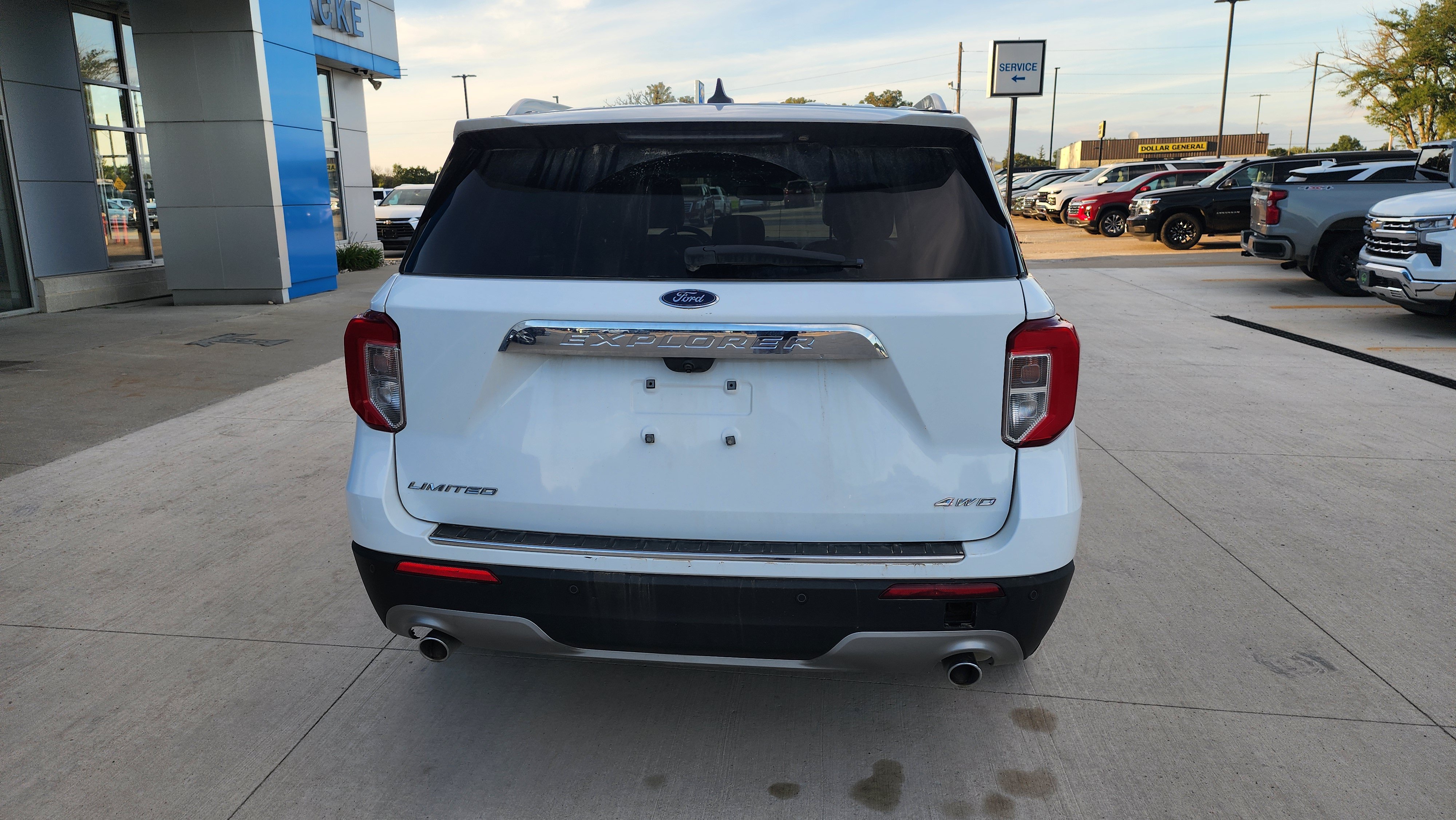 Used 2021 Ford Explorer Limited AWD/4WD image 5