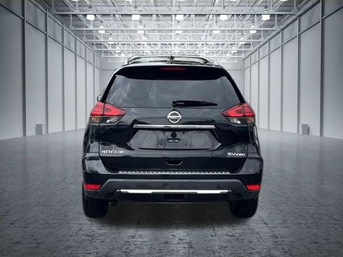 Used 2017 Nissan Rogue SV AWD/4WD image 19