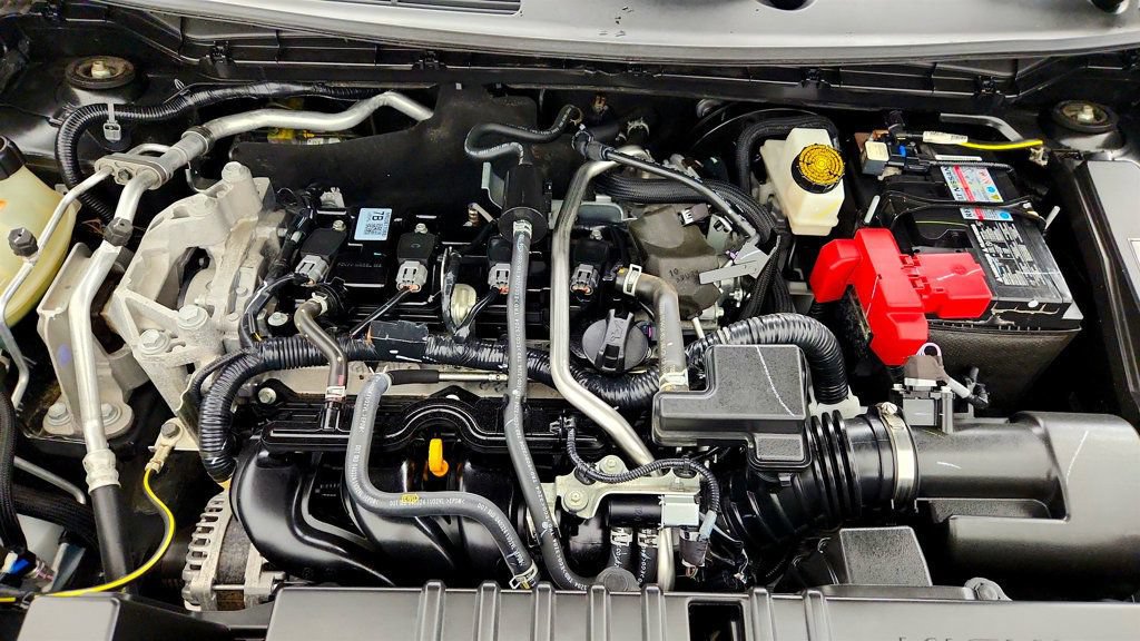 Used 2025 Nissan Kicks SV AWD/4WD image 25