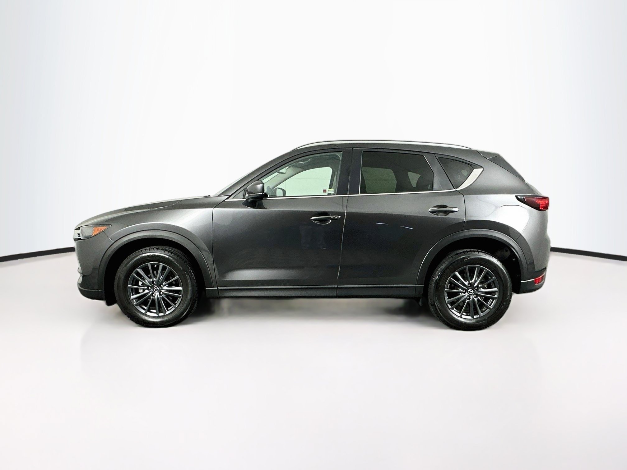 Used 2019 MAZDA CX-5 Touring FWD image 4