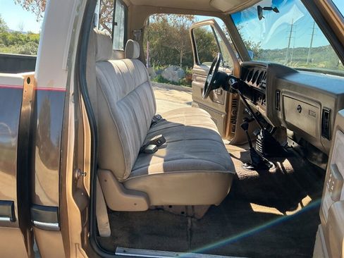 Used 1991 Dodge D/W Truck 350 image 33