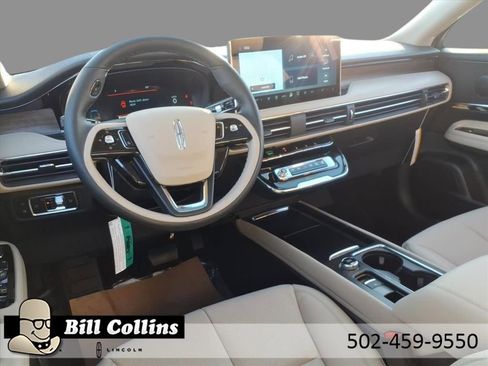 New 2026 Lincoln Corsair Grand Touring image 6