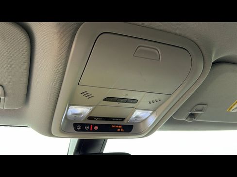 Used 2020 Chevrolet Blazer LT AWD/4WD image 17
