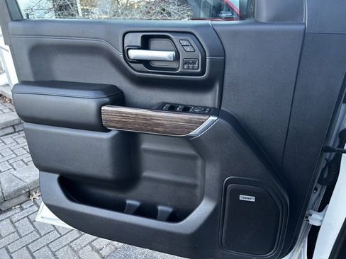 Used 2019 Chevrolet Silverado 1500 High Country image 10