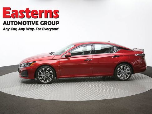 Used 2023 Nissan Altima 2.5 SL FWD image 59