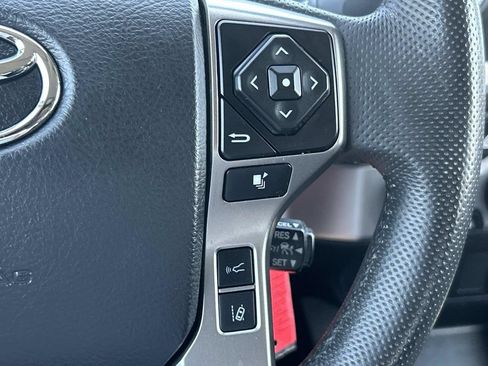 Used 2022 Toyota Tacoma SR5 w/ Technology Package AWD/4WD image 28