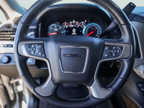 Used 2020 GMC Yukon Denali w/ Open Road Package image 15