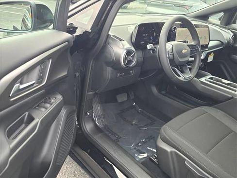 New 2026 Chevrolet Equinox EV LT image 14