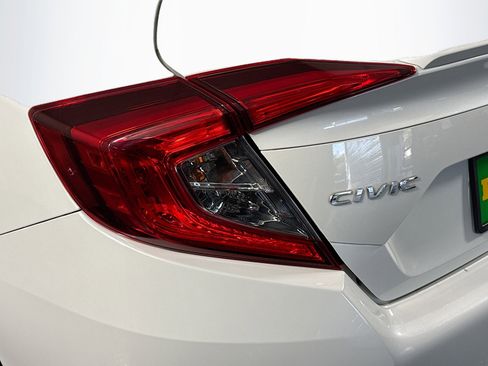 Used 2019 Honda Civic EX image 36