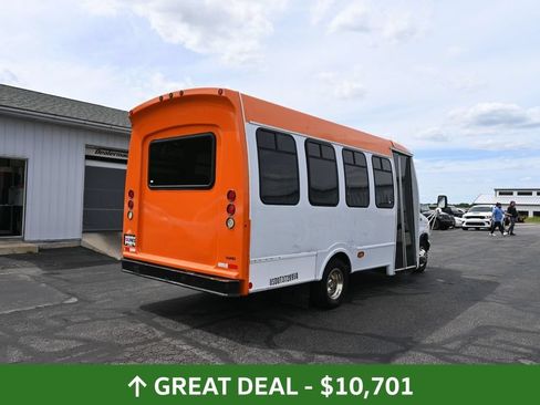 Used 2003 Ford E-450 and Econoline 450 RWD image 8
