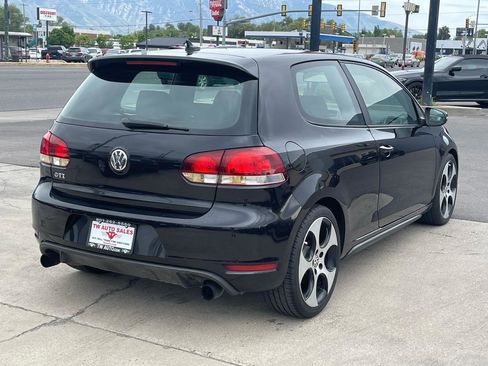 Used 2012 Volkswagen GTI 2-Door FWD image 5