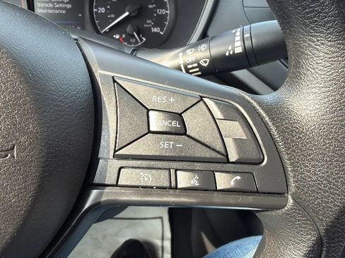Used 2024 Nissan Altima 2.5 S FWD image 11