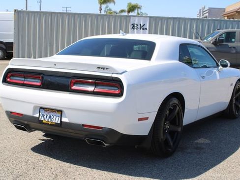 Used 2018 Dodge Challenger SRT w/ Technology Group RWD image 5