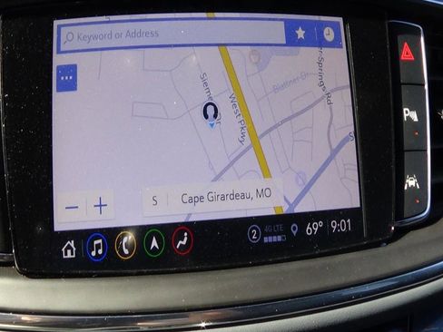 Used 2024 Buick Enclave Premium image 29