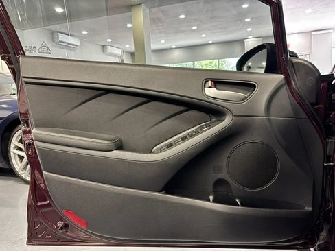 Used 2017 Kia Forte LX FWD image 27