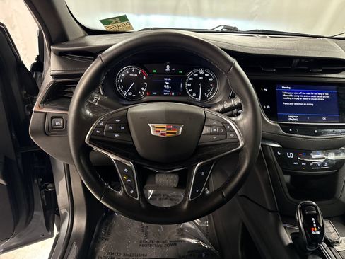 Used 2021 Cadillac XT5 Premium Luxury AWD/4WD image 14